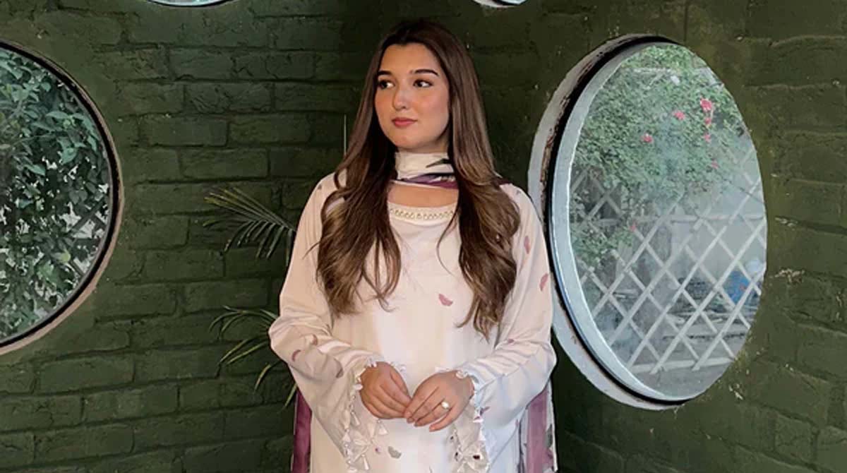 Modern Pret Wear by Vinaaya | Affordable Pakistani Fashion