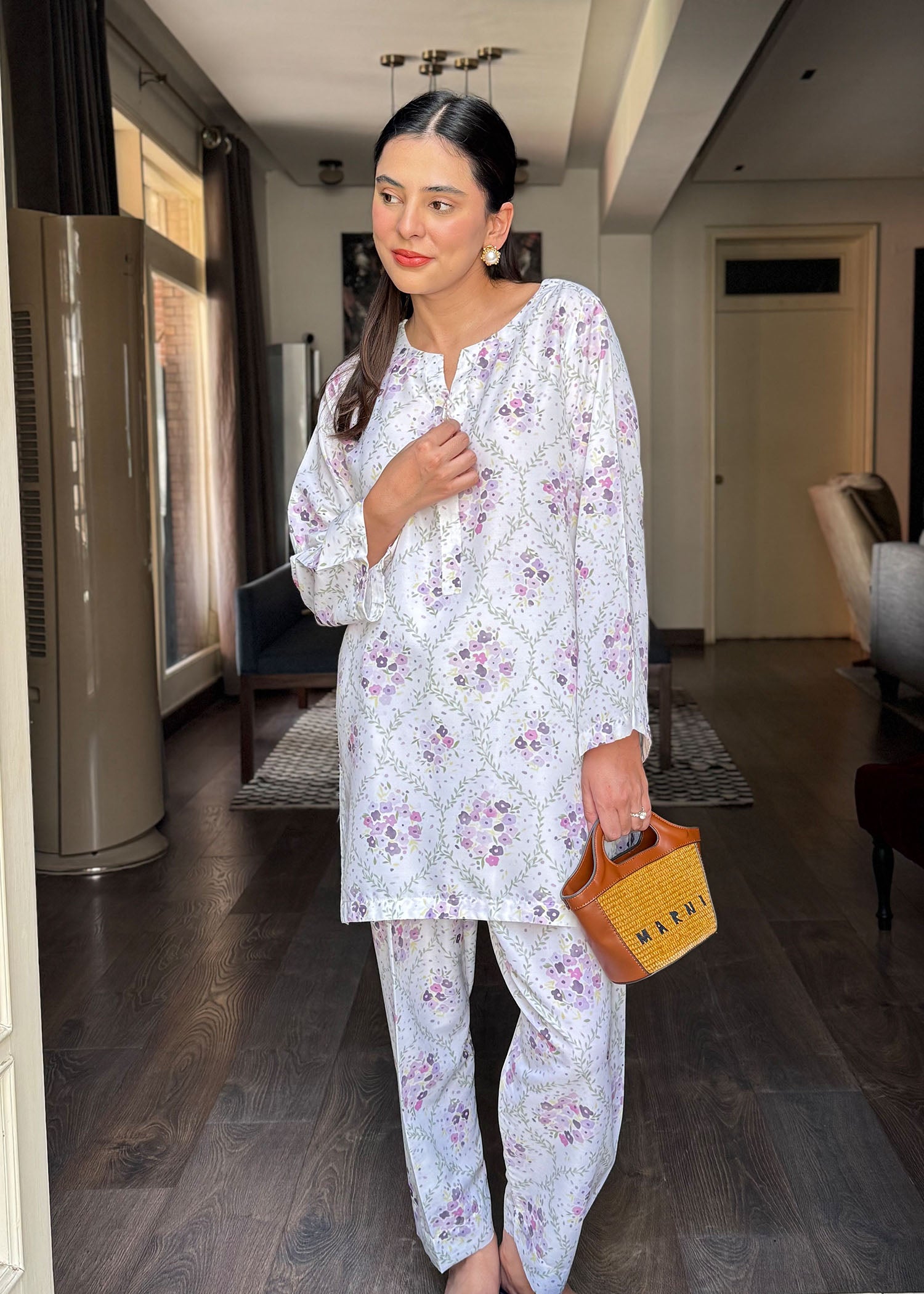 Kira - Client Diary
