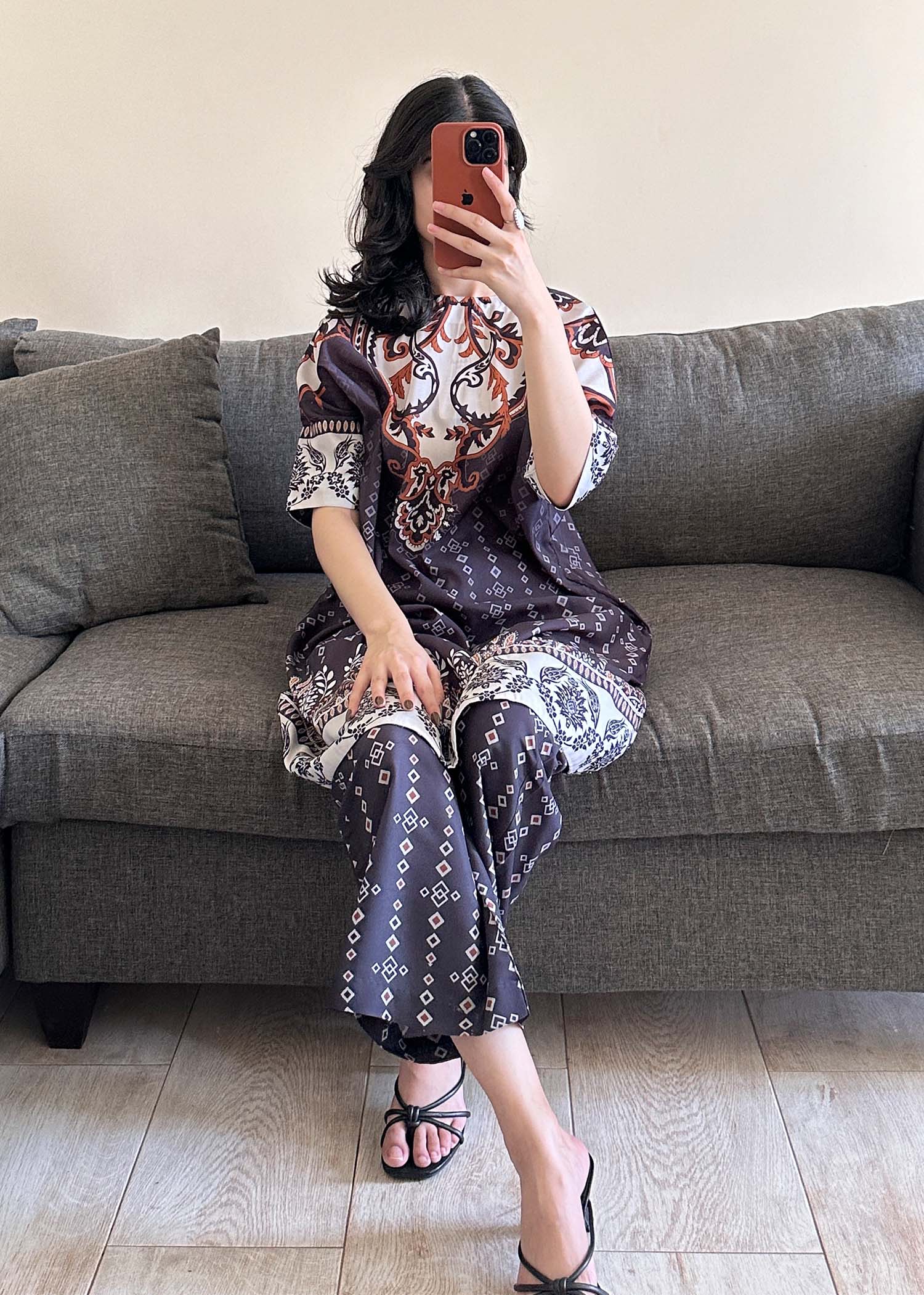 Midnight Muse - Client Diary